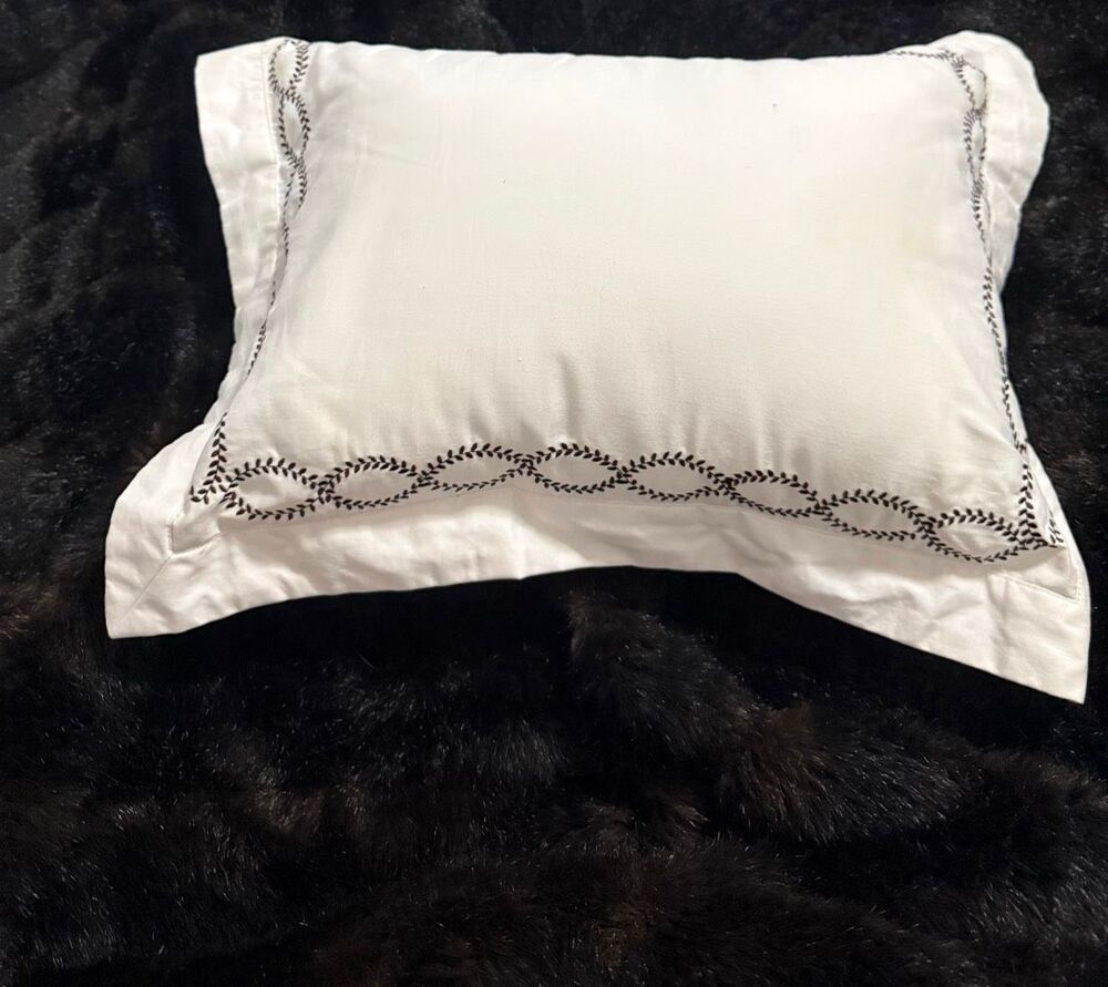LANDS' END Classic leaf border  BOUDOIR SHAM Pillow